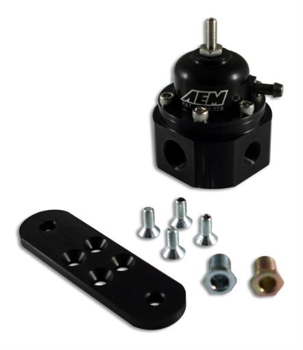 Bild på AEM Universal Fuel Pressure Regulator -6 AN - 25-302BK