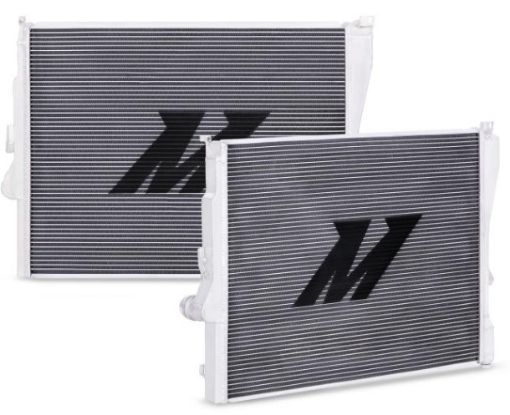 Bild på Performance Aluminum Radiator, fits BMW E46 Non-M 1999–2006