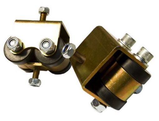 Bild på BMW E36/E46 polyuretanmotor monteras