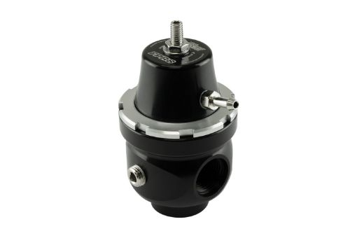 Bild på Turbosmart FPR8 EFI bränsletrycksregulator 2x AN8 / 1x AN8 svart/silver