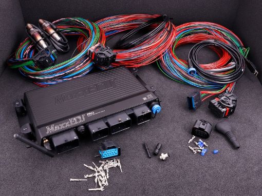 Bild på MaxxECU PRO PREMIUM (ECU, harnesses, accessories and LSU 4.2)